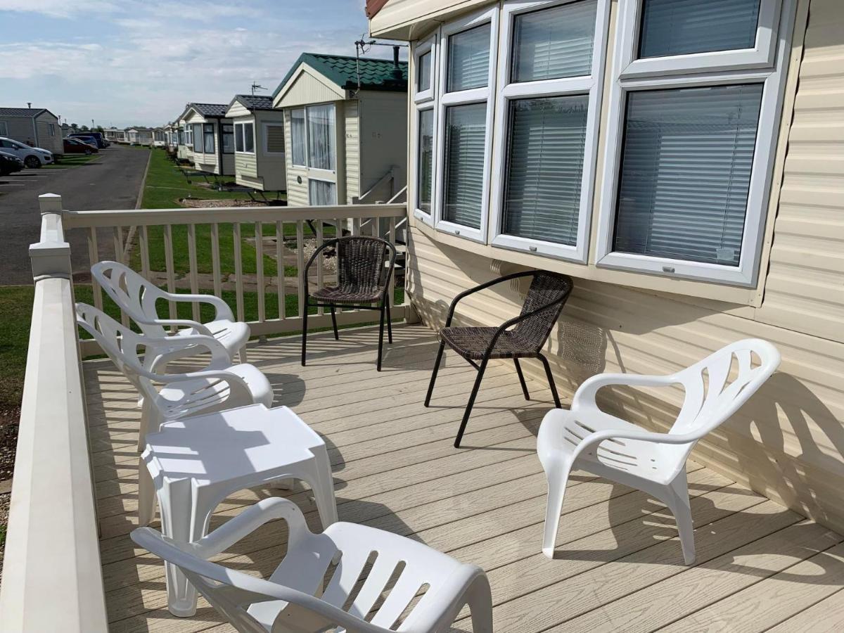 St Breaks By The Beach Holiday home *